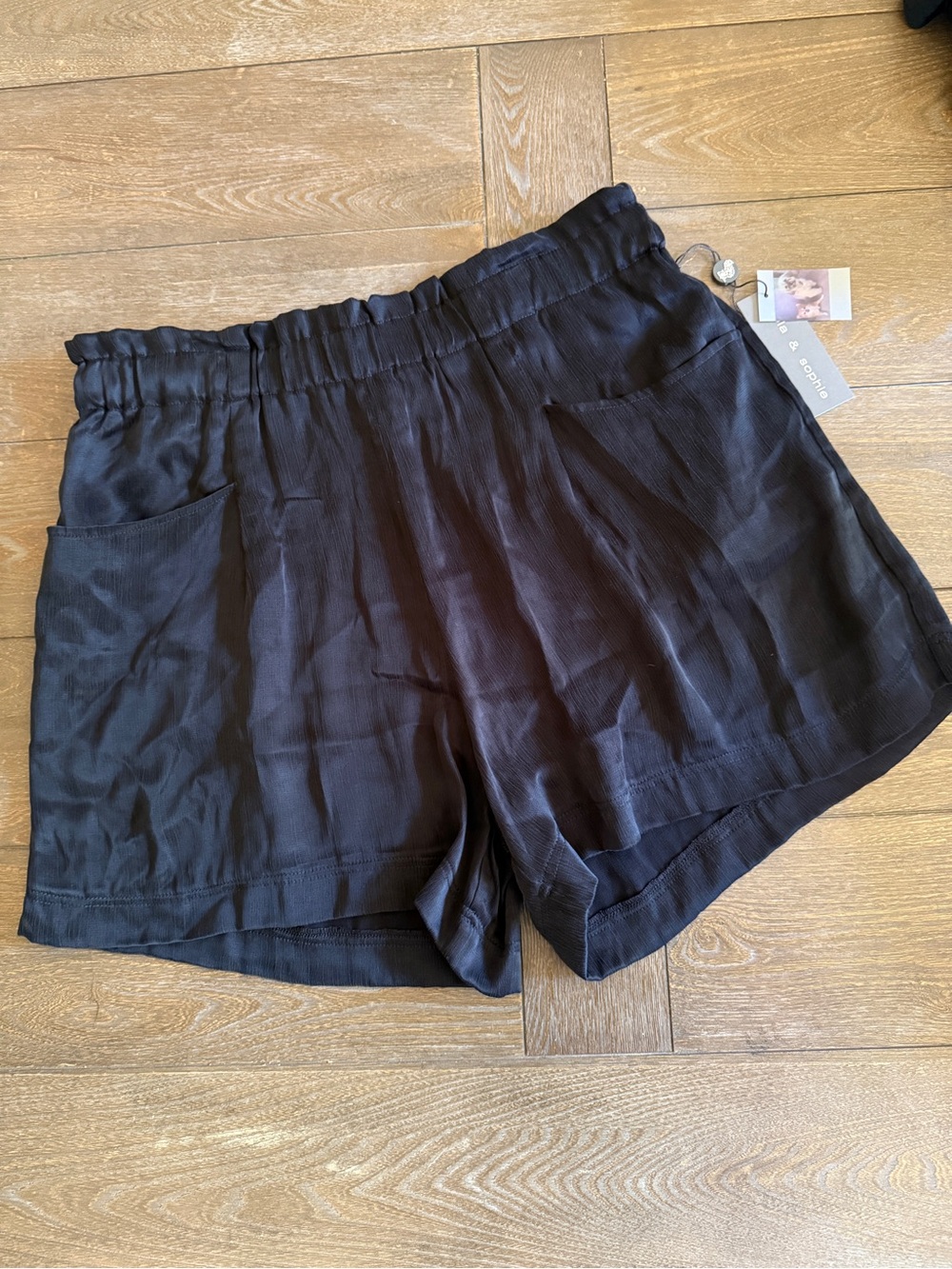 Lola & Sophie Black D-Satin Pull-On Shorts NWT